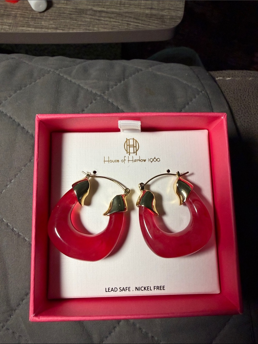 NIB - House of Harlow 1960 Fuchsia & Gold Tone Earrings.